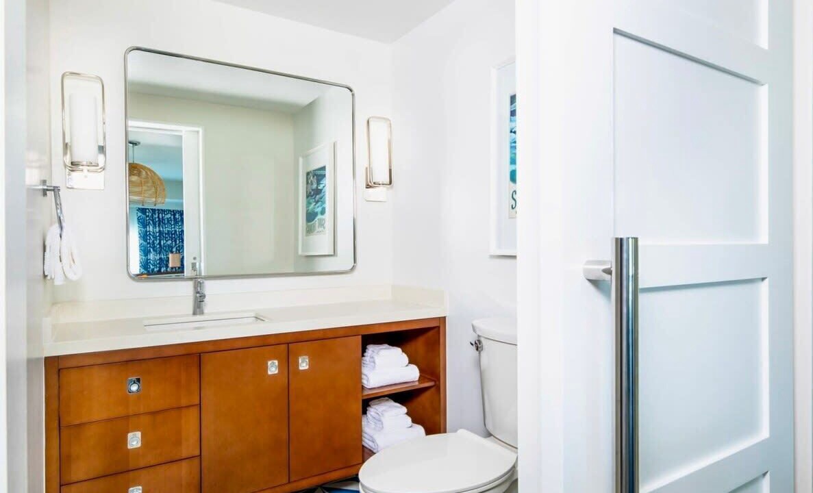 Photo of Bathroom in Estate Frenchman Bay