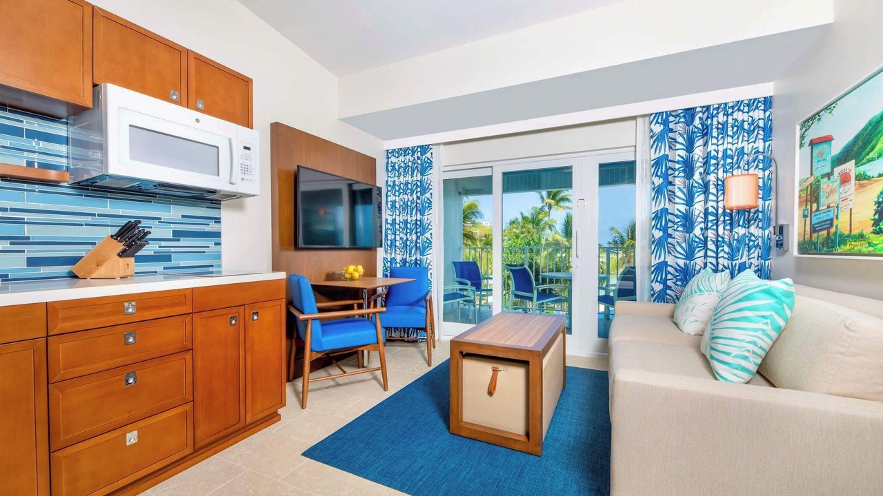 Photo of Livingroom in Estate Frenchman Bay