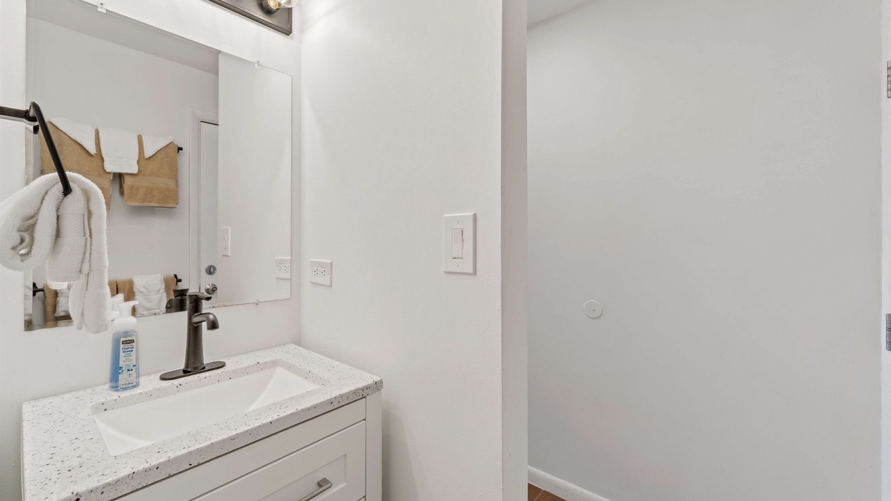 Photo of Bathroom in Red Hook