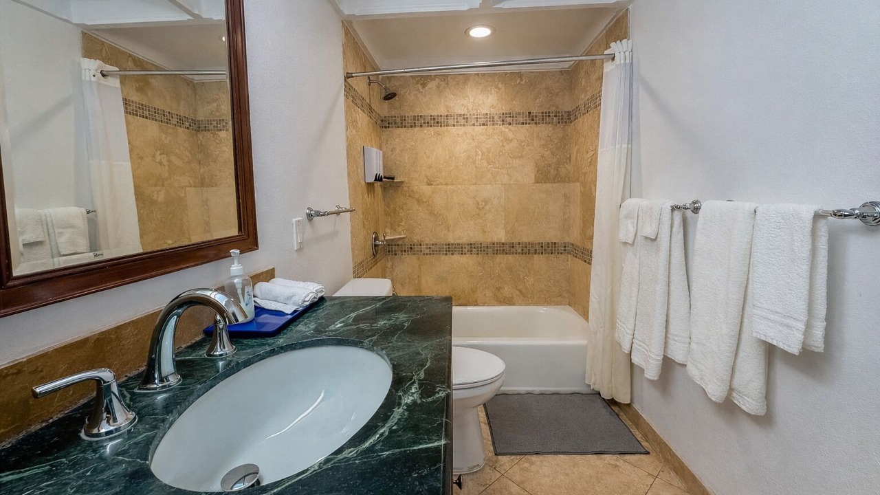 Photo of Bathroom in Estate Constitution Hill
