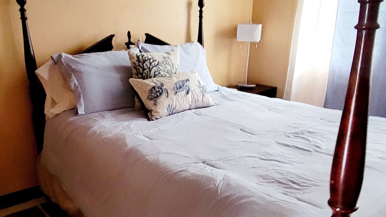 Photo of Bedroom in Estate Demarara