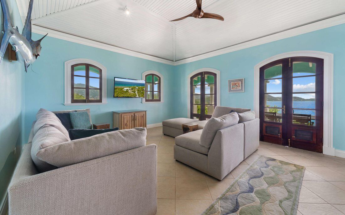 Photo of Livingroom in Estate Lindbergh Bay