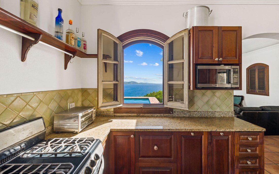 Photo of Kitchen in Estate Lindbergh Bay