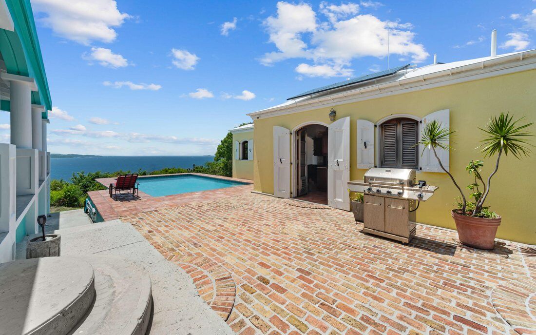 Photo of Patio Balcony in Estate Lindbergh Bay