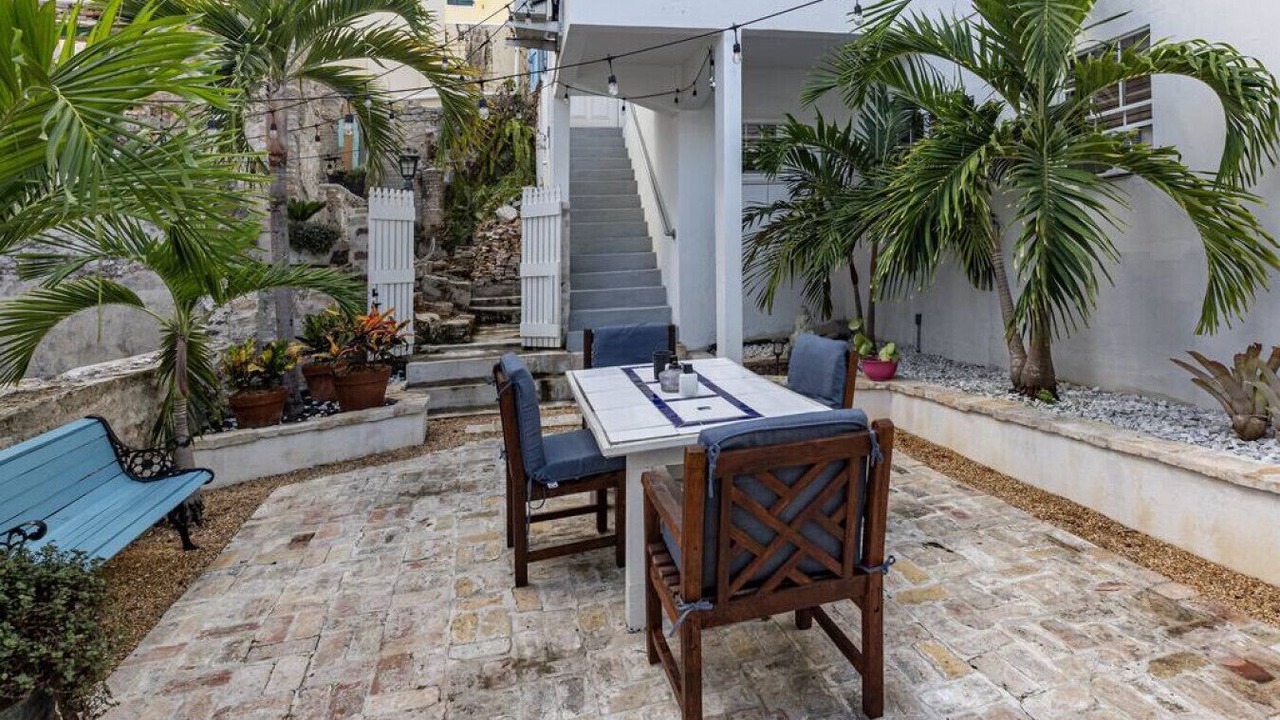 Photo of Outdoor in Estate East Street