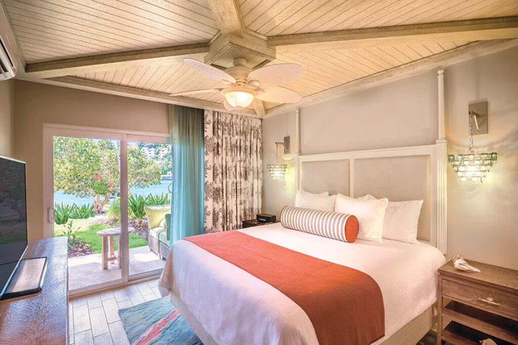 Photo of Bedroom in Estate Smith Bay