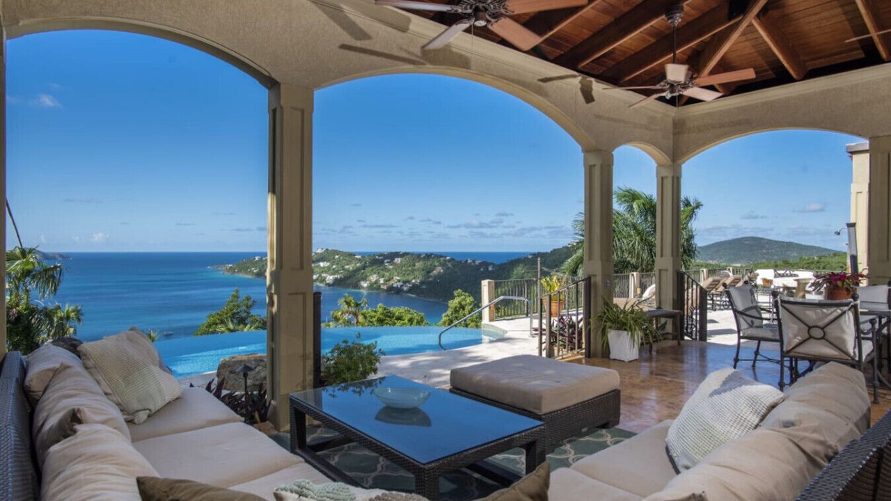 Photo of Patio Balcony in Estate Herleins Kob