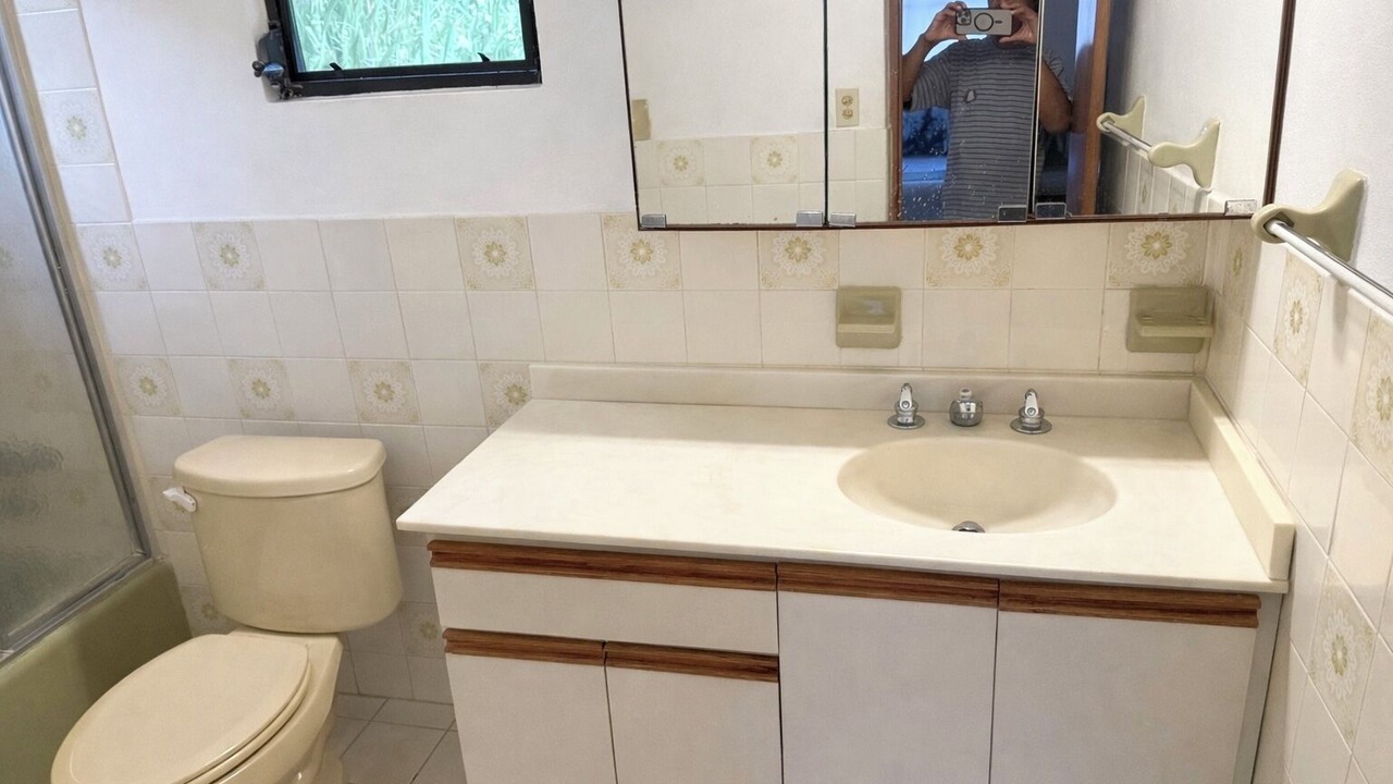 Photo of Bathroom in Estate Thomas