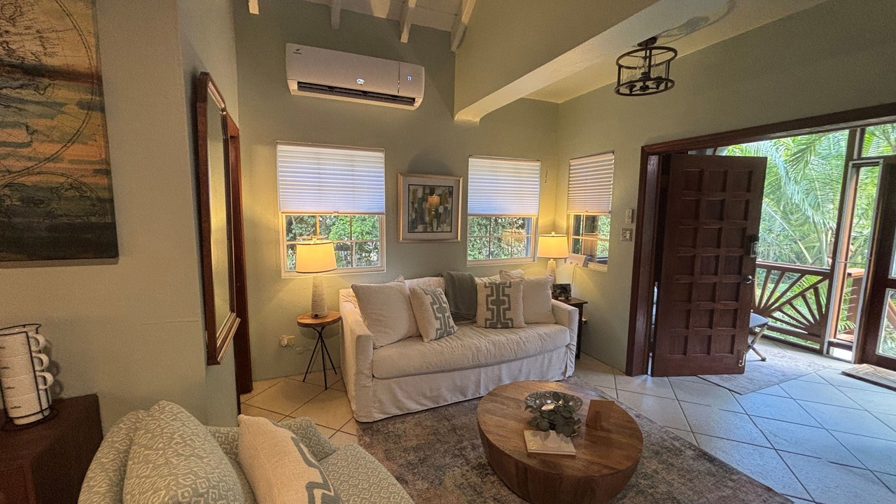 Photo of Livingroom in Fish Bay