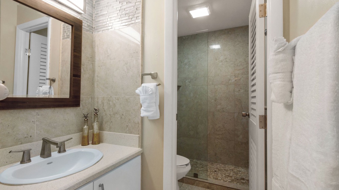 Photo of Bathroom in Red Hook