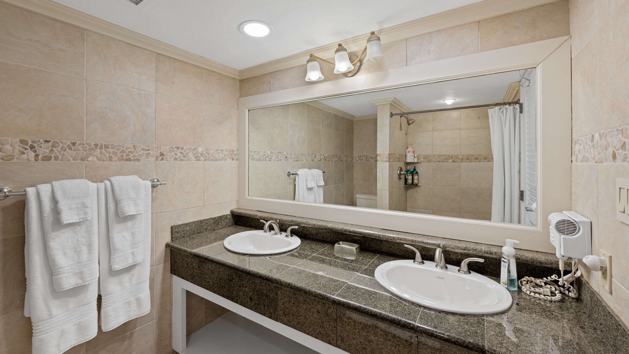 Photo of Bathroom in Red Hook