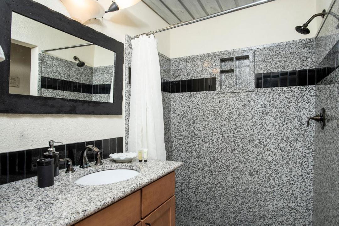 Photo of Bathroom in Frydendal