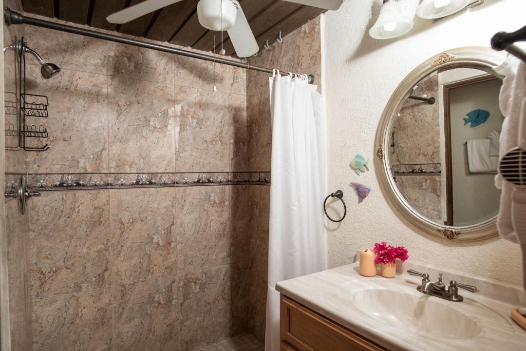 Photo of Bathroom in Frydendal