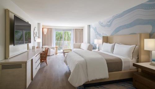 Traditional King Room with Sofa Bed and Garden View