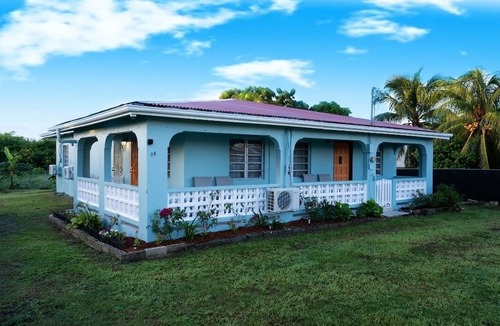 Estate Upper Love House | Gorgeous Newly Renovated Home Centrally Located, Minutes From Shopping & Beaches