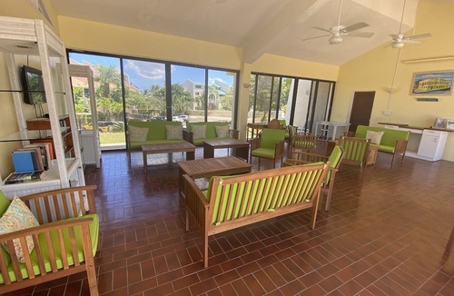 Estate Golden Rock Condo | Oceanfront Sugar Beach Condo