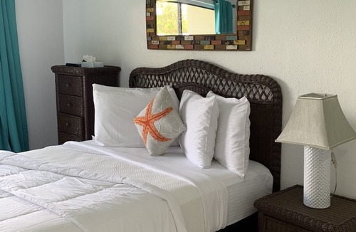 Rosendal Apartment | Flamboyan on the Bay Resort and Villas