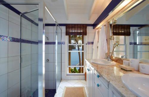 Estate Tabor and Harmony Villa | Spirit on the Water - Private, Infinity Pool, Ocean Front, 9 bedrooms