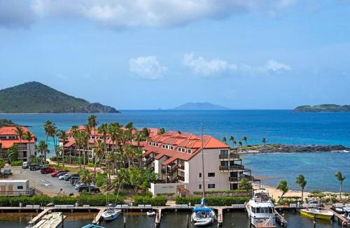 Red Hook Apartment | Sapphire Beach Escape - Walk to Beach - HGTV
