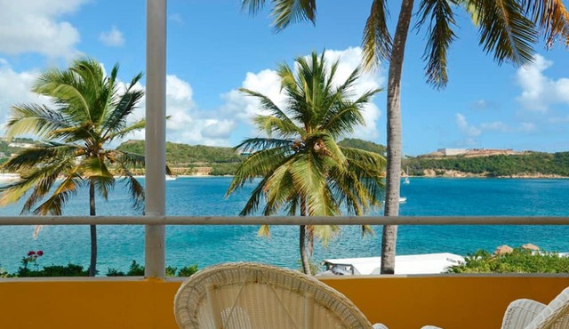Lindbergh Bay Hotel and Villas