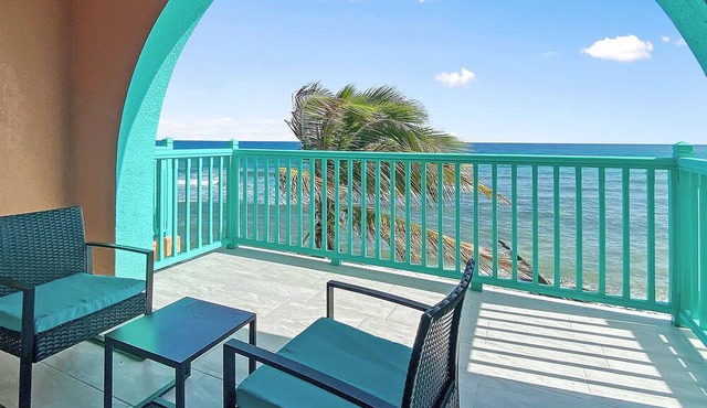 Grapetree Bay Hotel & Villas