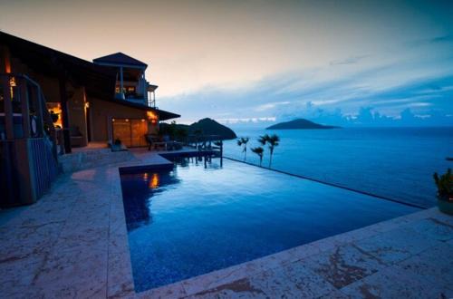 Spirit on the Water - Private, Infinity Pool, Ocean Front, 9 bedrooms