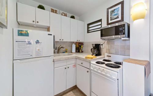 Sapphire Beach Escape - Walk to Beach - HGTV